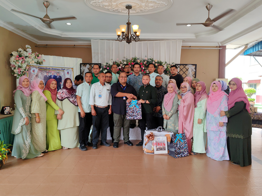 PERPISAHAN DR PAKAR & MO ED